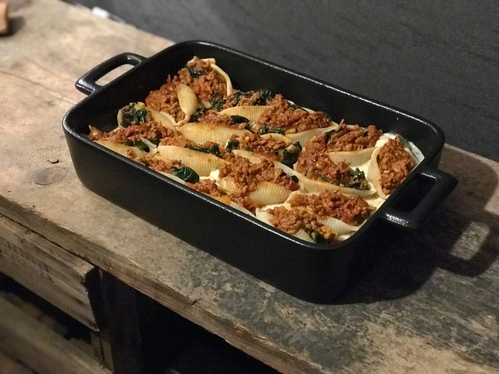 GEFÜLLTE MUSCHELNUDELN