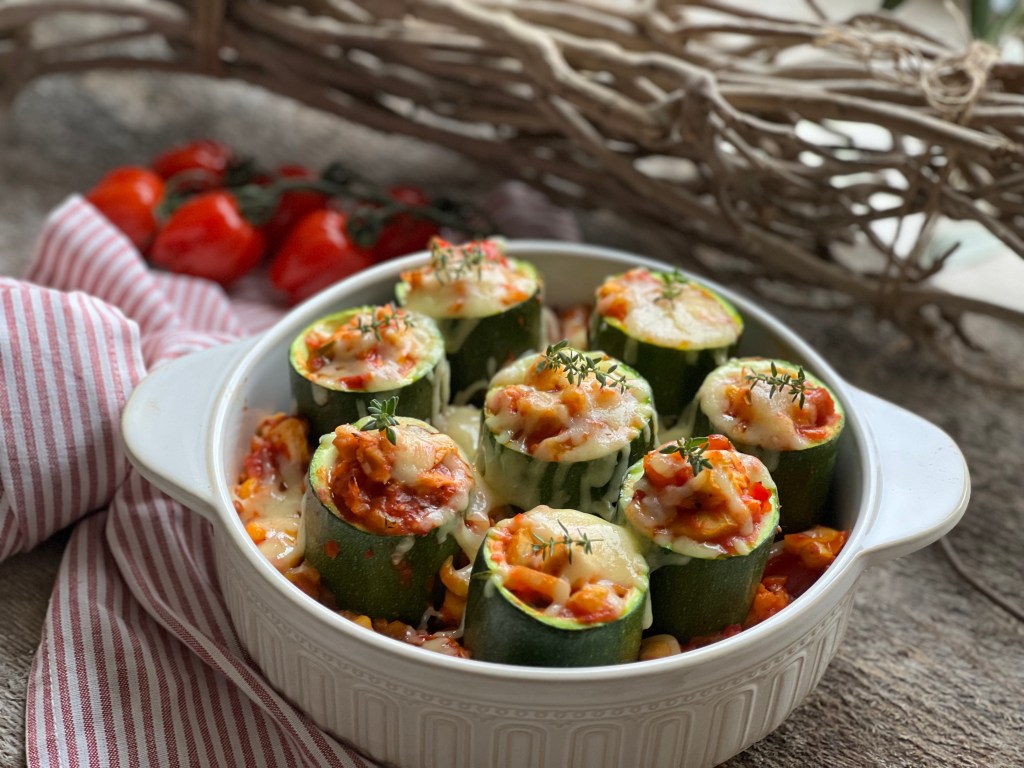 Zucchini mit Hähnchen-Sugo