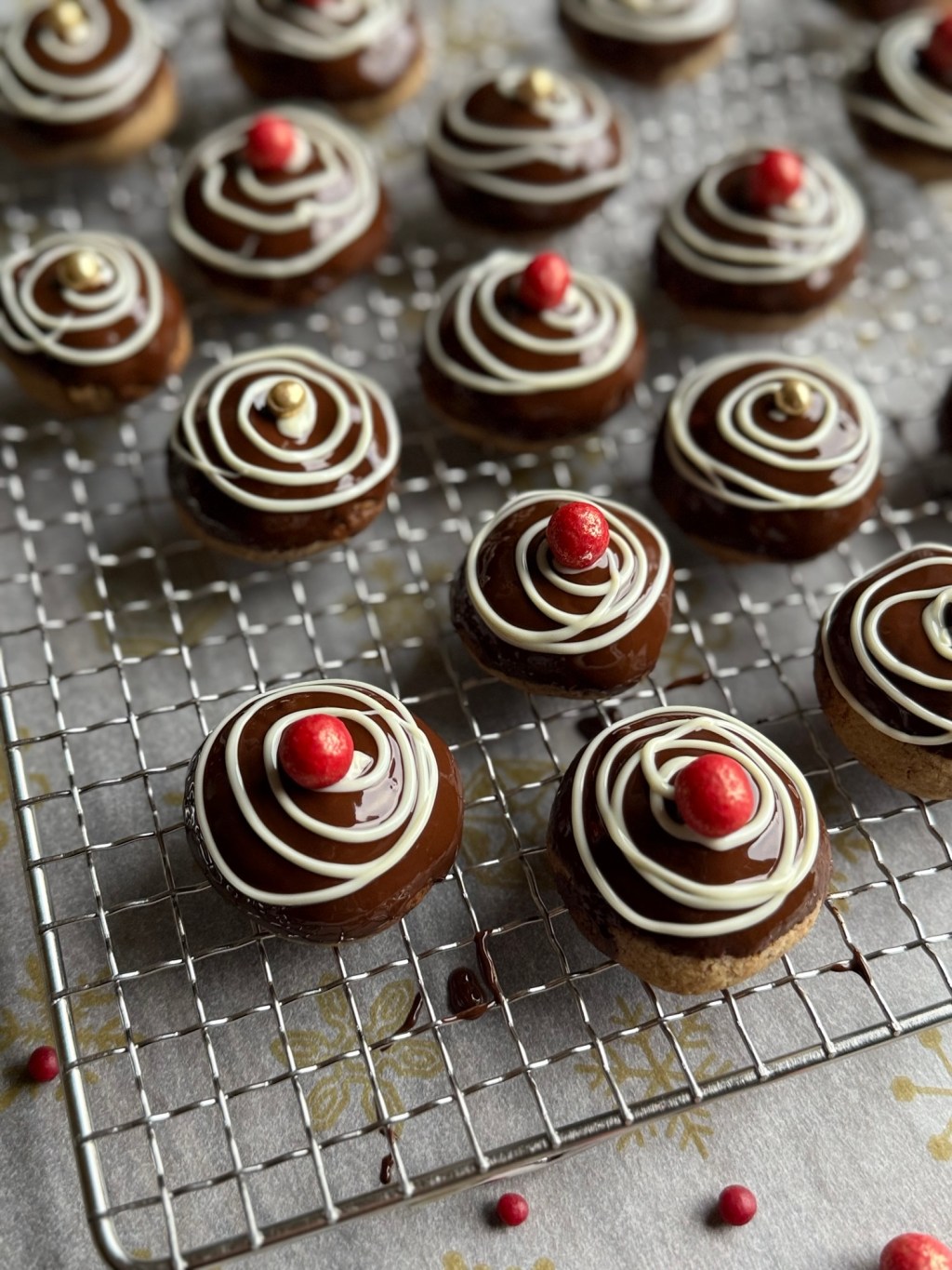 Nuss-Marzipan-Küsschen